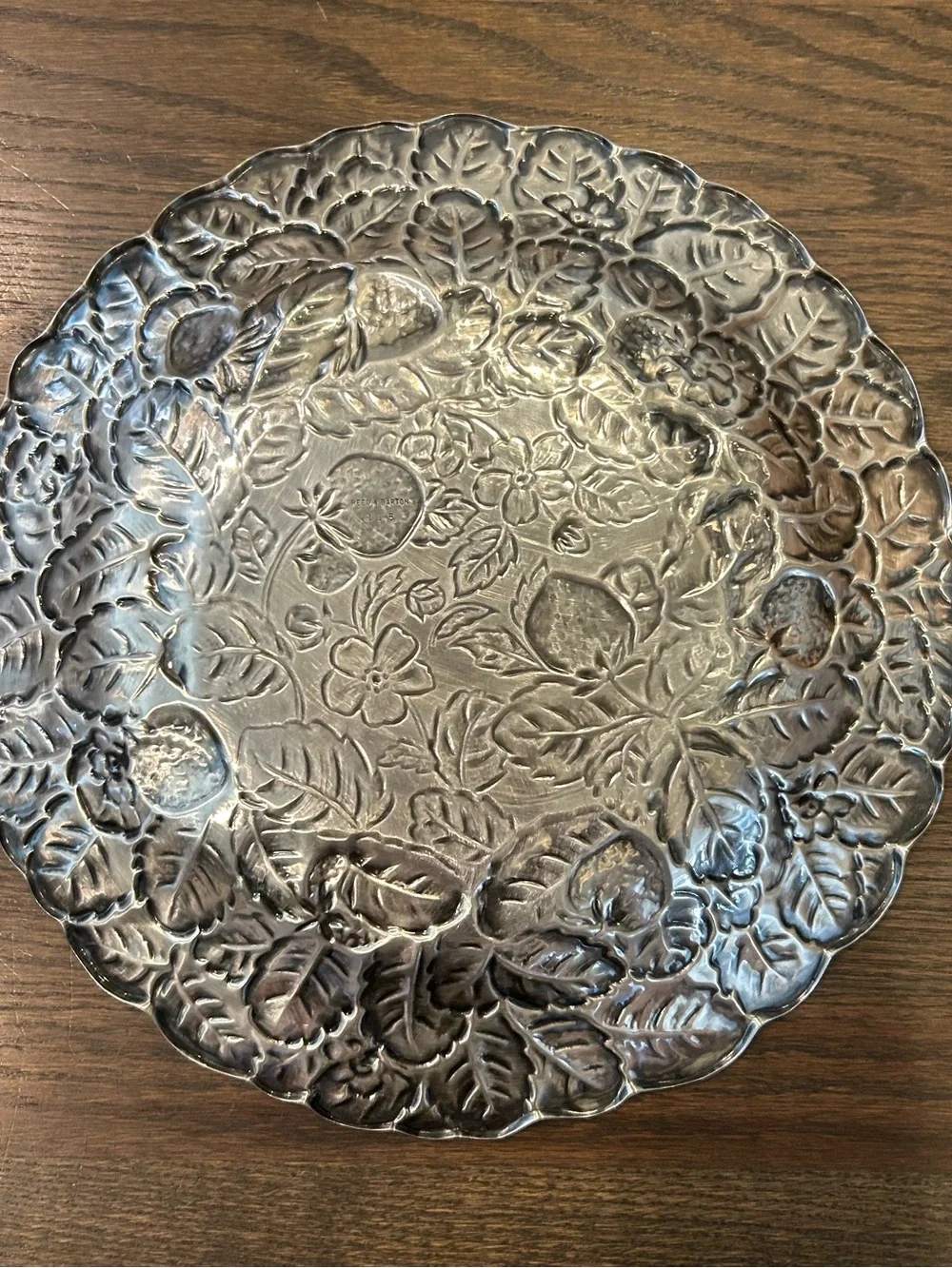 VTG Reed & Barton #115 Silverplate Embossed Strawberries Plate 13 3/4